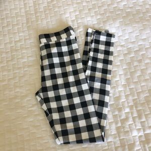 Black and White Checkered Leggings